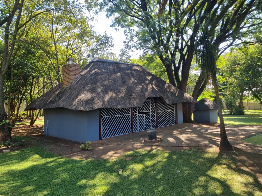 Commercial Property for Sale in Boschfontein A H North West